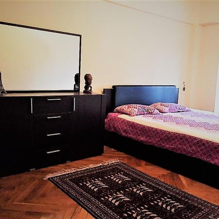 Spacious Apartment In Central Touristic Location Tashkent Exterior photo